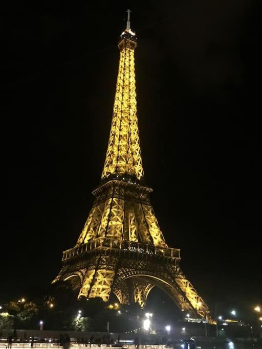 Private Bedrooms Near Eiffel Tower Paris Exterior photo