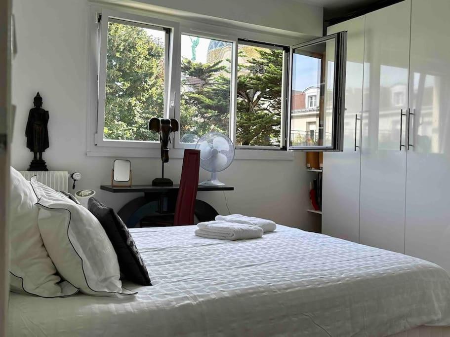 Private Bedrooms Near Eiffel Tower Paris Exterior photo